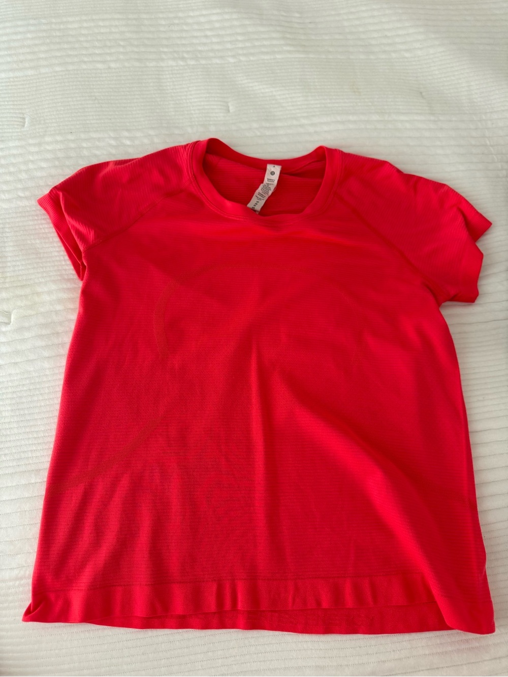 Lululemon Swiftly Tech in Coral